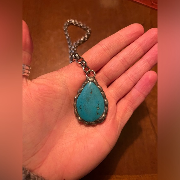 “Turquoise” Lariat Style Necklace - Picture 3 of 4